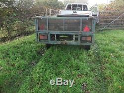 11 ft x 5 ft TWIN AXLE TRAILER