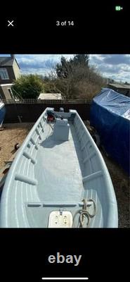19ft Teal Fishing Boat, Twin Axle Trailer, 50hp Yamaha Outboard