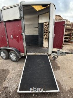 2001 Ifor Williams HB505R 10ft x 5ft x 7ft Twin Axle Horse Trailer 2x Horses