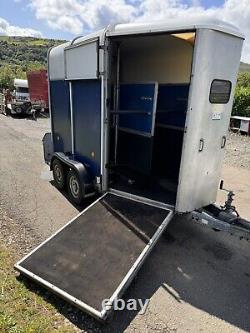 2002 Ifor Williams HB505 Twin Axle Horse Trailer