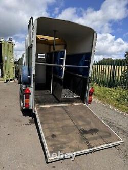 2002 Ifor Williams HB505 Twin Axle Horse Trailer