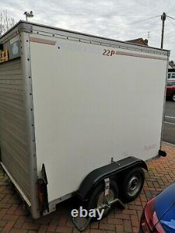 8x5 Box trailer twin axle