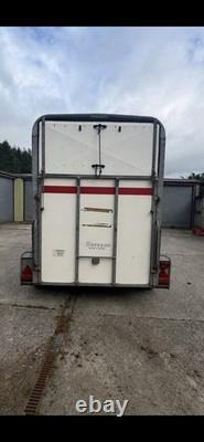 Bateson Deauville 2-Stall Twin Axle Horse Trailer Rear Ramp Up to 3.5T Bateson