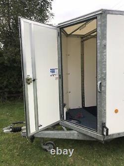 Box Trailer Ifor Williams Twin Axle Hardly Used Bv105