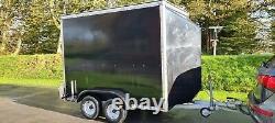 Box trailer twin axle