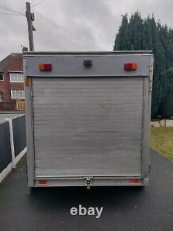 Box trailer twin axle