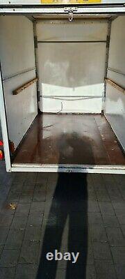 Box trailer twin axle