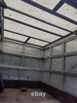 Box trailer twin axle