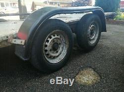 Car Transporter Trailer Twin Axle Flatbed Trailer with Ramps