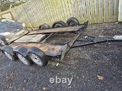 Car transporter trailer twin axle