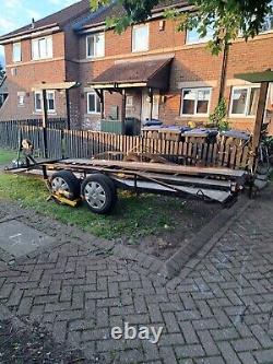 Car transporter trailer twin axle