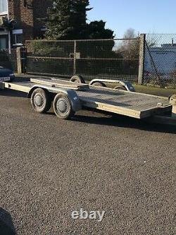 Car transporter trailer twin axle