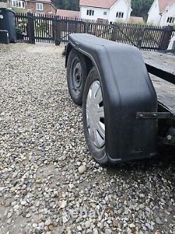 Car transporter twin axle trailer