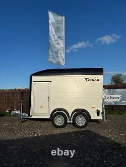 Debon Roadster C500 Twin Axle Box Van Trailer