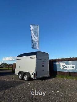 Debon Roadster C500 Twin Axle Box Van Trailer