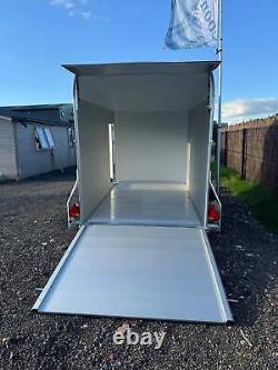 Debon Roadster C500 Twin Axle Box Van Trailer