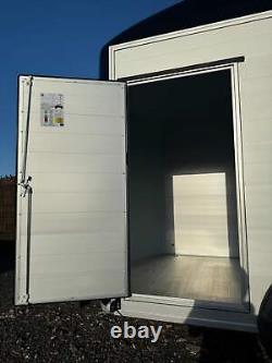 Debon Roadster C500 Twin Axle Box Van Trailer