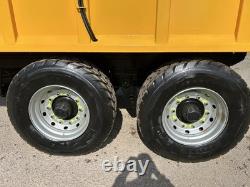 Field & Farm Fabrications Yellow Dump Trailer Twin Axle 355/65 R22.5 Tyres