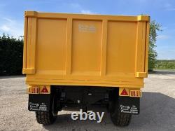 Field & Farm Fabrications Yellow Dump Trailer Twin Axle 355/65 R22.5 Tyres