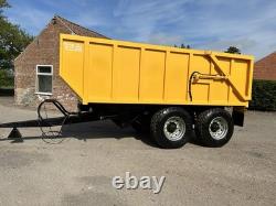 Field & Farm Fabrications Yellow Dump Trailer Twin Axle 355/65 R22.5 Tyres