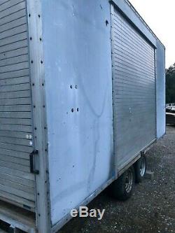 Galvanised 3.5 tonne twin axle blueline box trailer, 2 roller doors and step