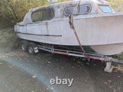 Heavy duty, braked double axle boat trailer ready for use