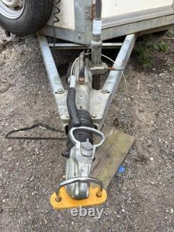 Ifor Williams BV85G 8x5 Box Trailer 2700kg Twin Axle Braked - Solid