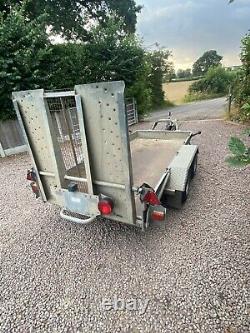Ifor Williams GH94 Braked Twin Axle Plant Trailer