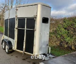 Ifor Williams HB 505R Horse Box Trailer Twin Axle