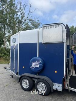 Ifor Williams HB510 2 Horse Trailer Twin Axle Back Ramp Blue/White 2015