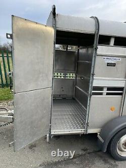 Ifor Williams TA510G-10 Twin Axle Livestock Trailer 3500kg