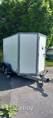 Ifor williams twin axle trailer BV105 in good condition brand new spare wheel