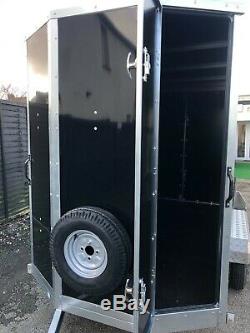 NEW Large Tickners GT956 9ft x 5ft x 6ft, Twin Axle Lockable Box Tow Van Trailer