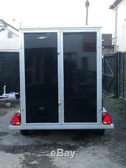 NEW Large Tickners GT956 9ft x 5ft x 6ft, Twin Axle Lockable Box Tow Van Trailer