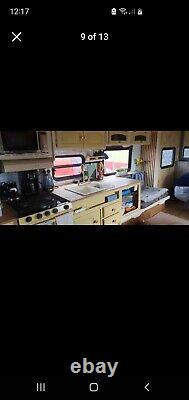 NO RESERVE! Eurocruiser 690 twin axle RV trailer caravan