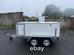 Niewiadow dog trailer