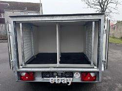 Niewiadow dog trailer