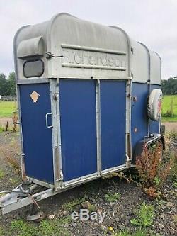 Richardson Twin-Axle Horsebox Trailer (Used)