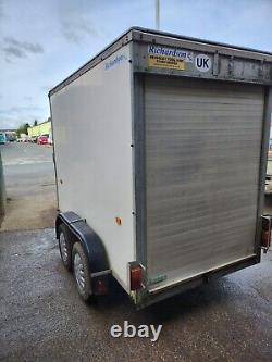 Richardson twin axle box van trailer