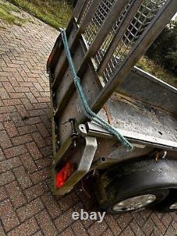 TRAILER 8ft x 4.4ft WITH SIDES TWIN AXLE 250cm x 135cm 750kg