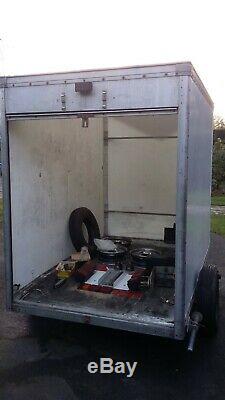 Tow a Van Box trailer 8x5x6 Nose Twin Axle 4 brakes Independent suspension