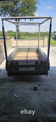 Towing box trailer twin axle 2.2m Long 1.2m Wide 2.1m High, Very Good Condition