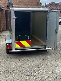 Trailer twin axle 5x5x8