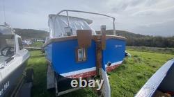 Twin Axle Boat Trailer, heavy duty, Includes Colvic Fisher 20 fishing boat