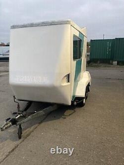 Twin Axle Indespension Tow A Van Trailer 1500kg Box Camper Race 8ft 4ft 6ft