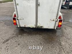 Twin Axle Indespension Tow A Van Trailer 1500kg Box Camper Race 8ft 4ft 6ft