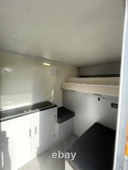 Twin Axle Off Grid Self Contained Camping Trailer Ideal Moto Mavericks