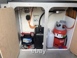 Twin Axle Off Grid Self Contained Camping Trailer Ideal Moto Mavericks
