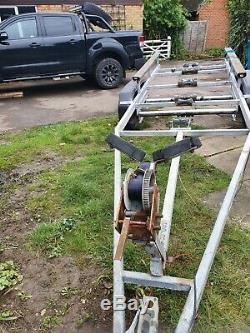 Twin axle boat trailer