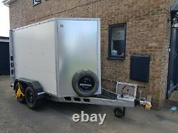 Twin axle box trailer